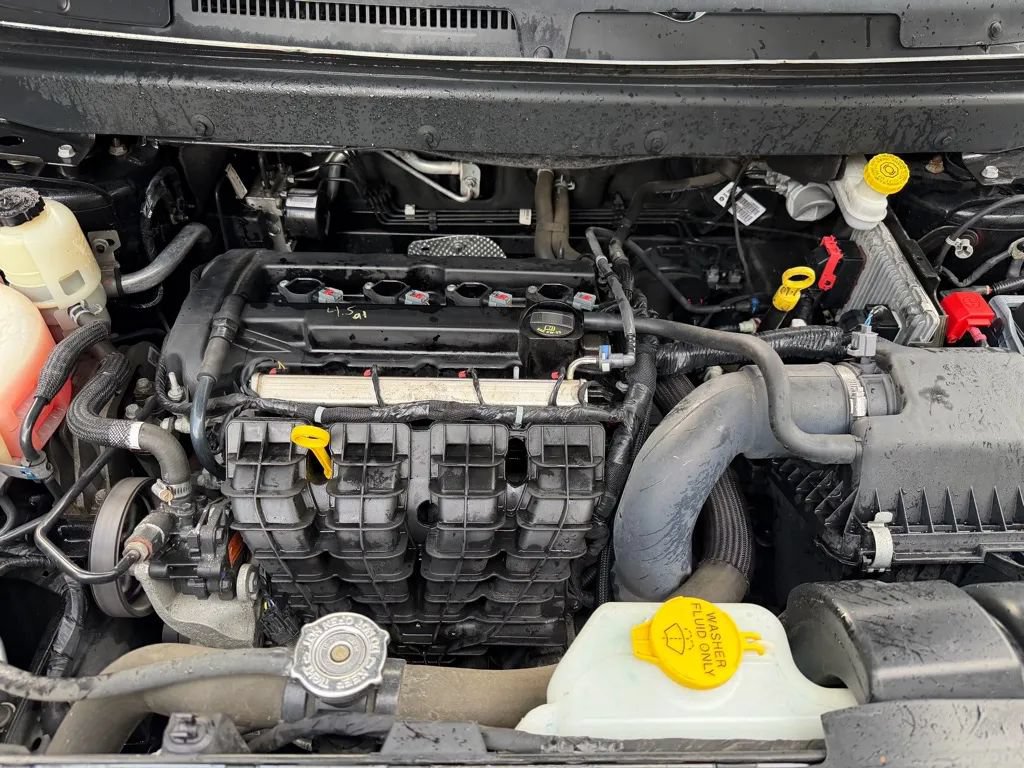 Used 2018 Dodge Journey SE w/ Connectivity Group FWD image 12