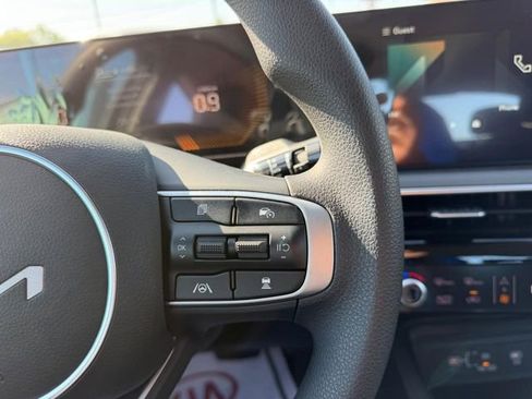 New 2026 Kia K5 LXS FWD image 10