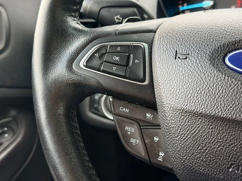 Used 2017 Ford Escape Titanium AWD/4WD image 9
