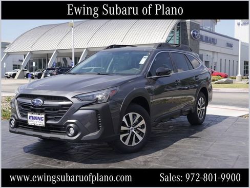 Used 2025 Subaru Outback Premium image 1