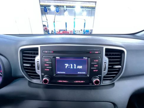 Used 2019 Kia Sportage LX FWD image 24