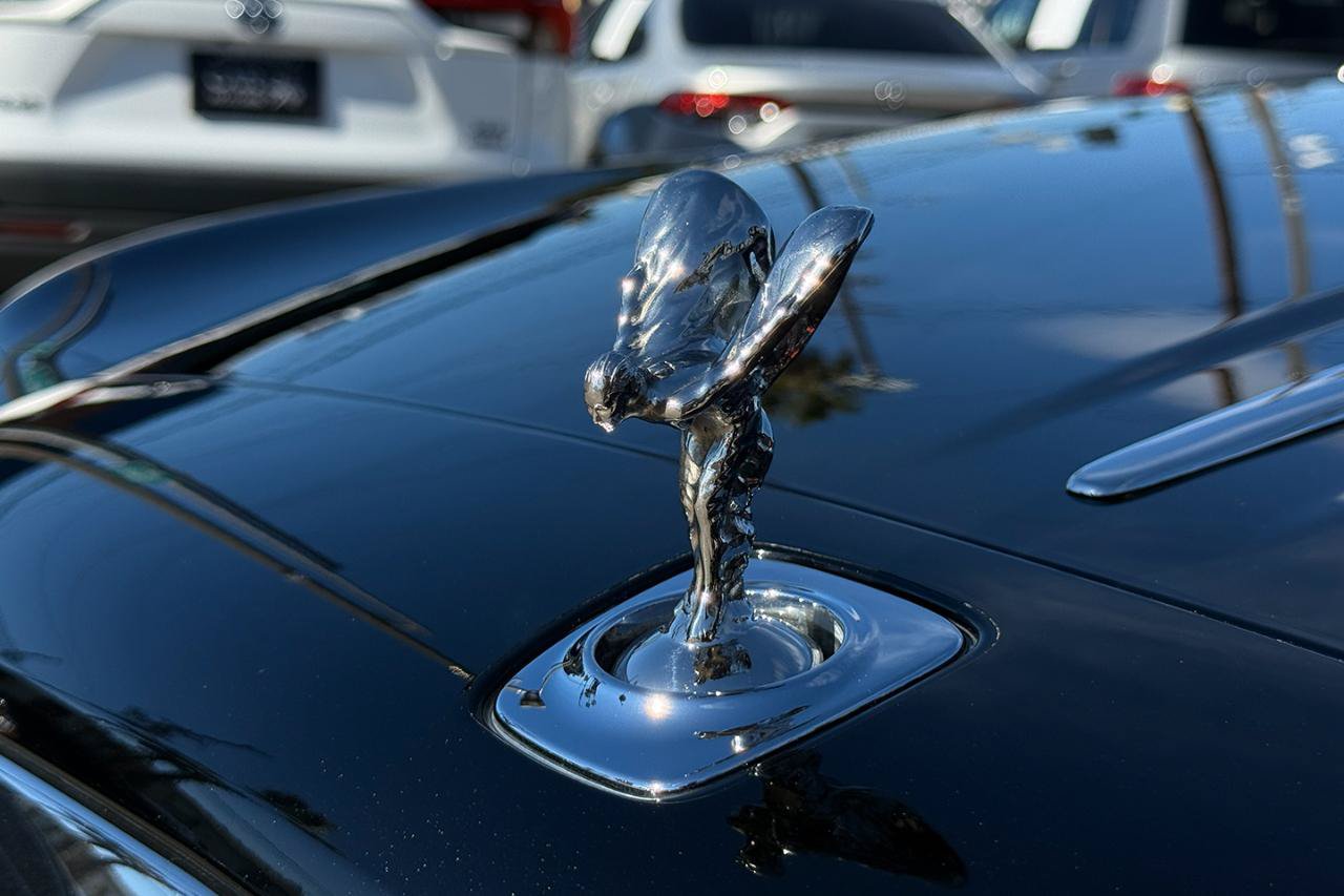 Used 2016 Rolls-Royce Ghost RWD image 3