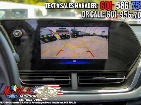 Used 2025 Chevrolet Trax LT FWD image 14