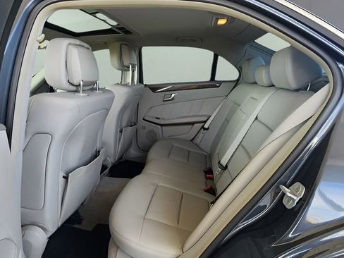 Used 2013 Mercedes-Benz E 350 Sedan image 20