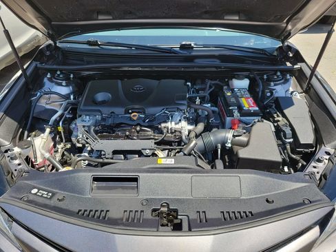 Used 2019 Toyota Camry XLE FWD image 37