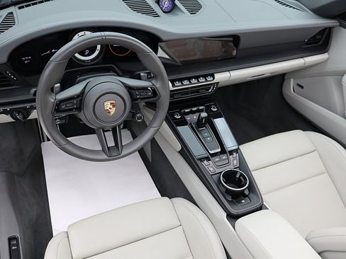 Used 2024 Porsche 911 Targa 4 GTS image 38