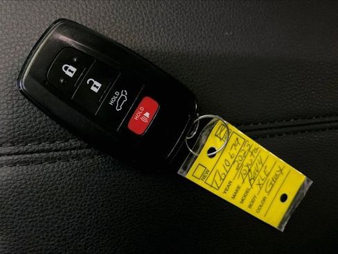 Used 2023 Toyota RAV4 XLE Premium AWD/4WD image 10