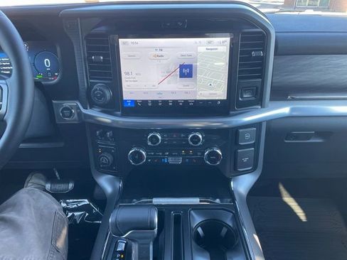 New 2025 Ford F150 Lariat w/ Equipment Group 502A High image 32