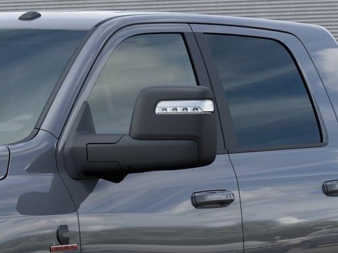 New 2026 RAM 2500 Laramie AWD/4WD image 12