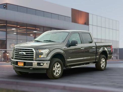 Used 2017 Ford F150 XLT w/ Equipment Group 302A Luxury AWD/4WD image 5