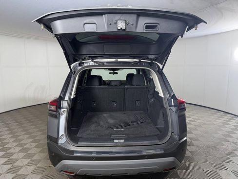 Used 2022 Nissan Rogue SV image 13