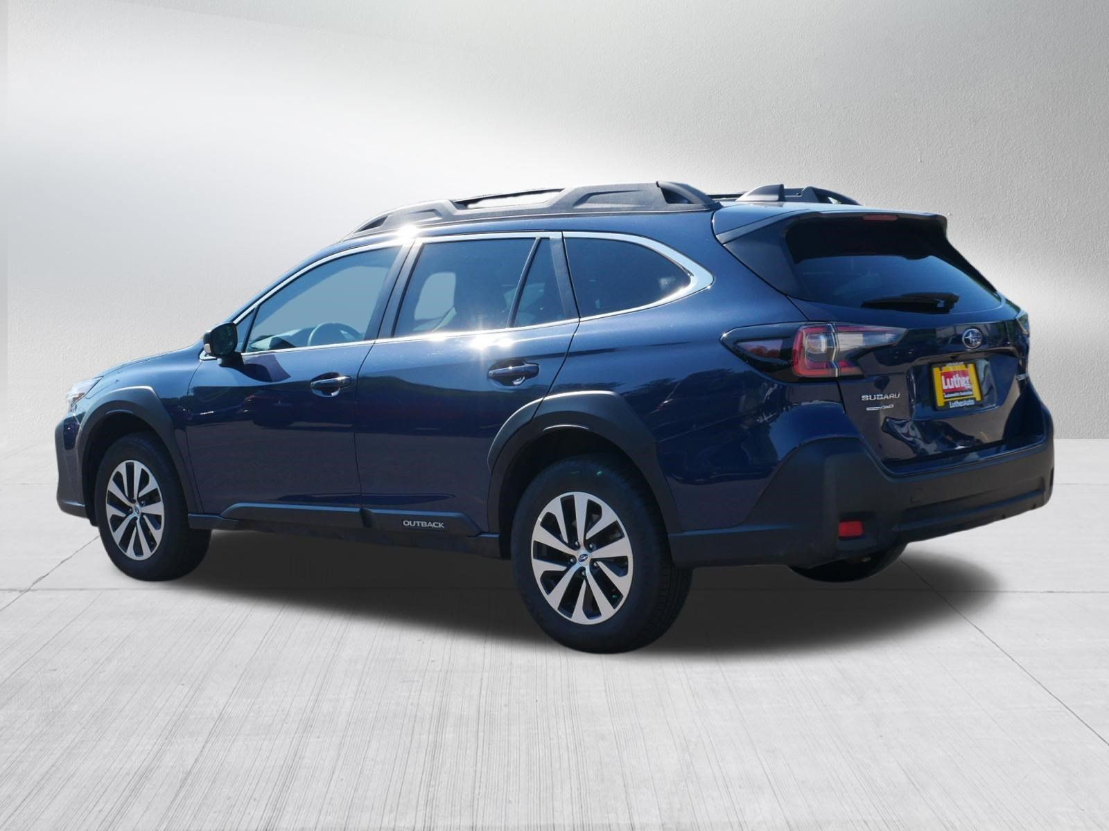 Used 2024 Subaru Outback AWD/4WD image 5
