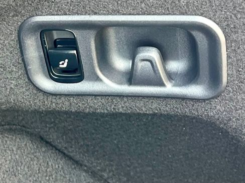 Certified 2026 Mercedes-Benz E 350 4MATIC Sedan image 40