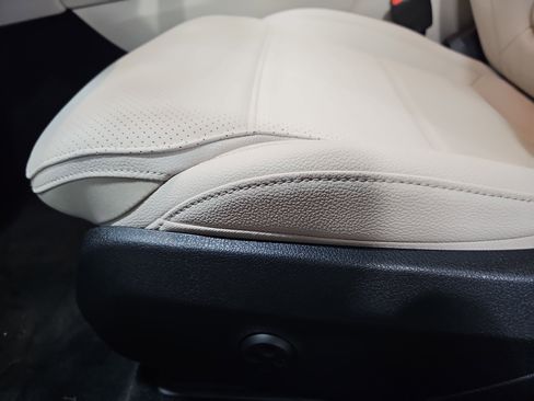 New 2026 Mercedes-Benz GLC 300 4MATIC image 29