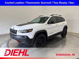 Used 2022 Jeep Cherokee Trailhawk w/ Sun, Sound & Nav Group AWD/4WD video 3