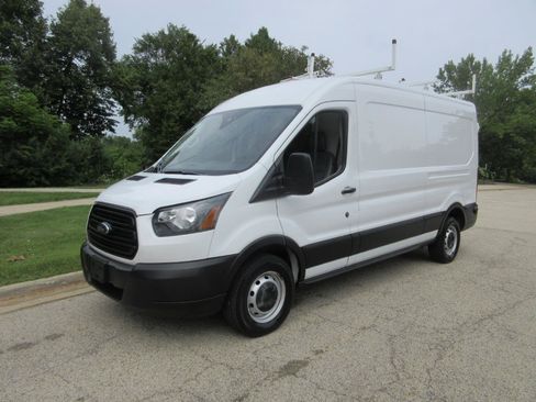 Used 2019 Ford Transit 250 148 Medium Roof RWD image 2