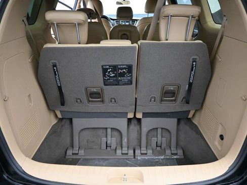 Used 2020 Kia Sedona LX image 14