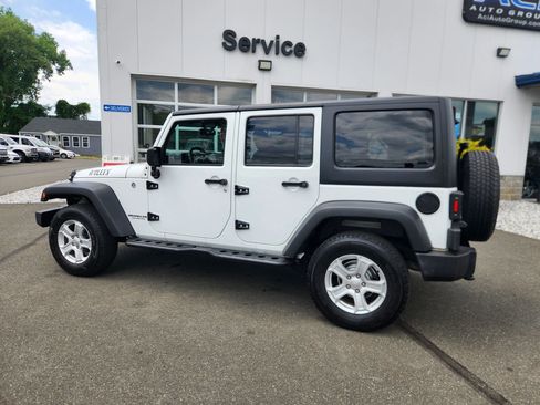 Used 2017 Jeep Wrangler Unlimited Sport AWD/4WD image 10