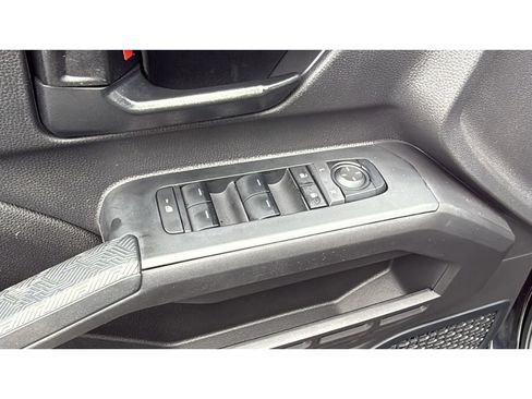 Certified 2024 Toyota Tacoma SR5 AWD/4WD image 13