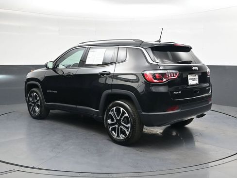 Used 2022 Jeep Compass Limited w/ Sun and Sound Group AWD/4WD image 5
