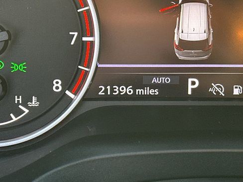 Used 2024 Nissan Rogue S image 16