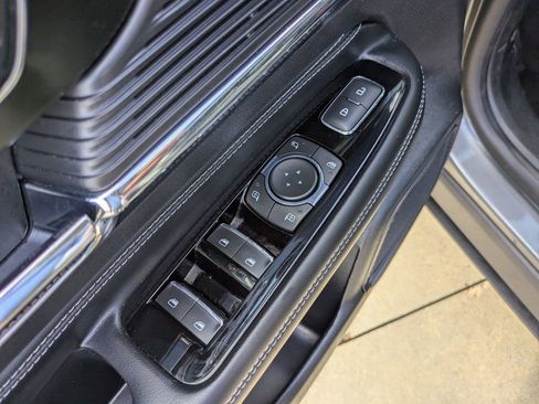 Used 2022 Lincoln Corsair Reserve w/ Equipment Group 201A image 10