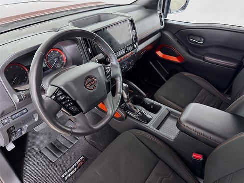 Used 2025 Nissan Frontier PRO-4X image 10