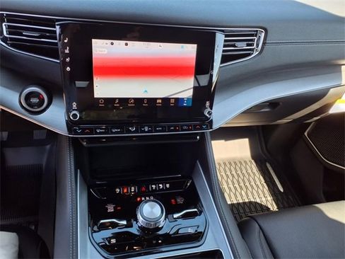 New 2025 Jeep Wagoneer Series II image 15