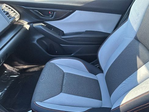 Used 2019 Subaru Crosstrek 2.0i Premium AWD/4WD image 12