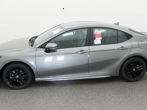 New 2026 Toyota Camry SE FWD image 3