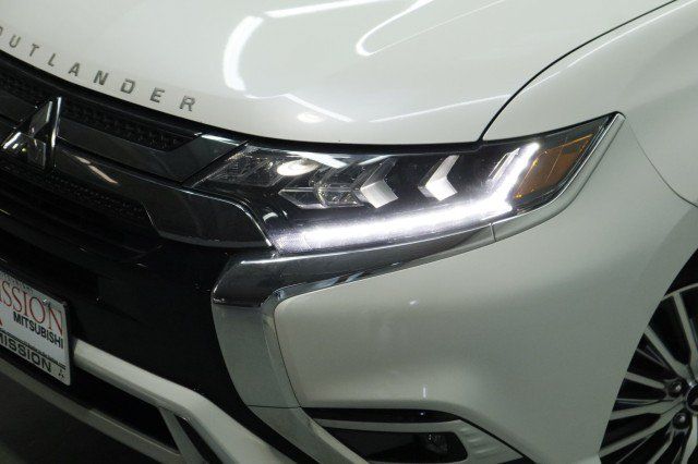 Used 2020 Mitsubishi Outlander GT AWD/4WD image 2