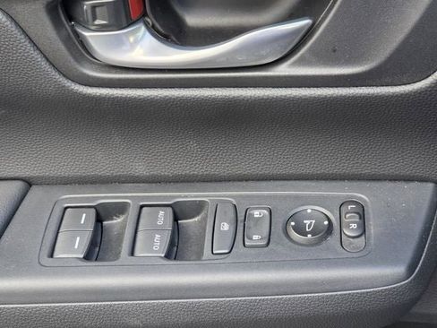 Used 2025 Honda CR-V EX image 30