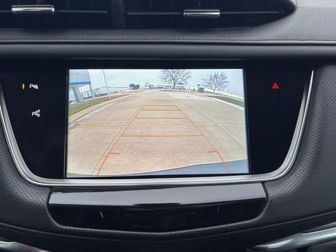 Used 2019 Cadillac XT5 Premium Luxury w/ Driver Assist Package image 38