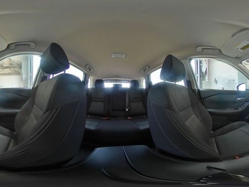 Used 2025 Nissan Rogue SV FWD image 44