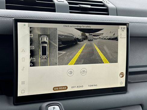 New 2025 Land Rover Defender 130 S image 19