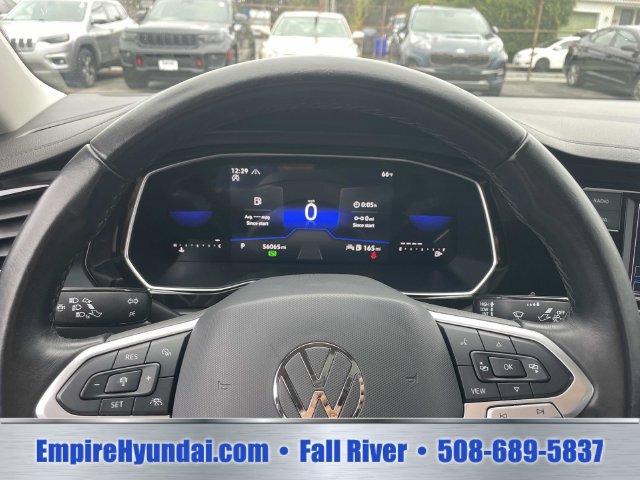 Used 2024 Volkswagen Jetta SE FWD image 31