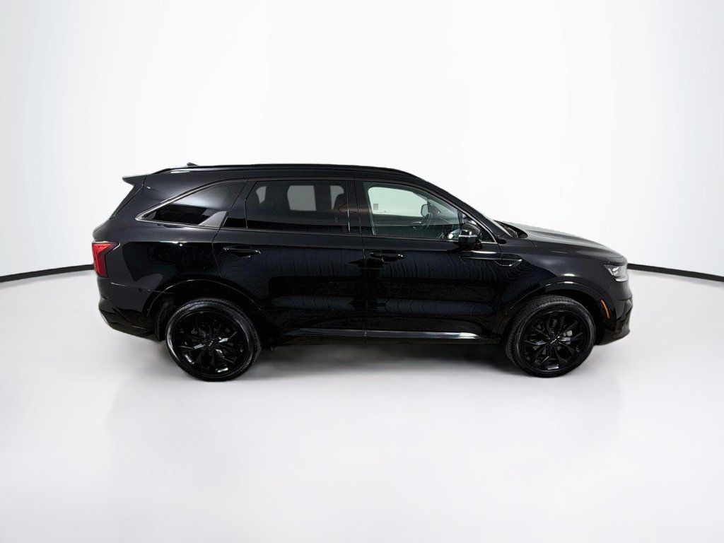 Used 2023 Kia Sorento SX AWD/4WD image 4