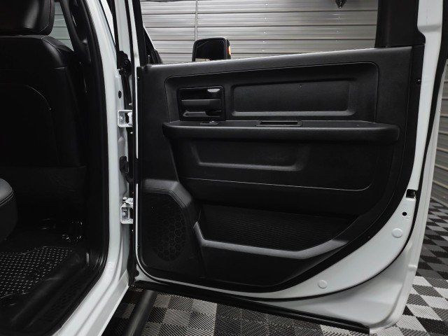 Used 2024 RAM 3500 Tradesman w/ Chrome Appearance Group AWD/4WD image 36