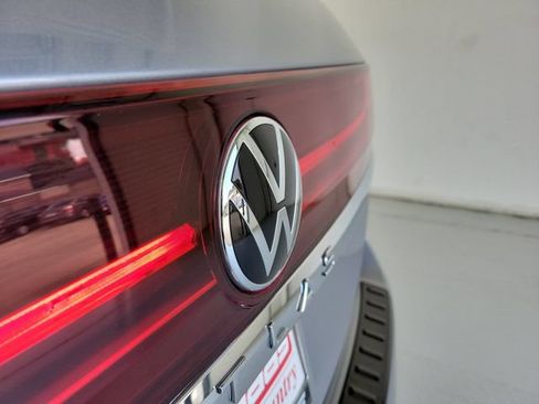 Used 2026 Volkswagen Atlas SE FWD image 9