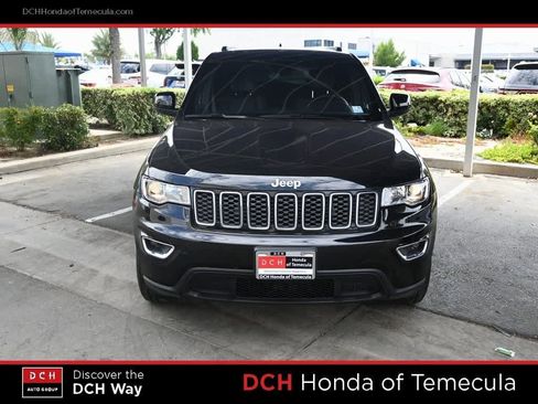 Used 2021 Jeep Grand Cherokee Laredo X image 2