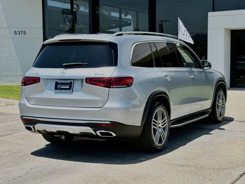 Used 2022 Mercedes-Benz GLS 450 4MATIC w/ Warmth & Comfort Package image 15
