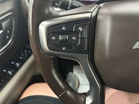 Used 2021 Chevrolet Suburban LT AWD/4WD image 42