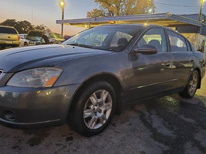 Used 2005 Nissan Altima 2.5 S w/ (S02) Side Airbags Pkg