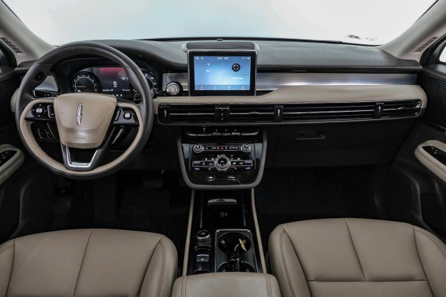 Used 2022 Lincoln Corsair FWD image 12