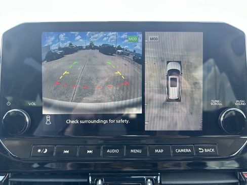 Used 2022 Nissan Pathfinder Platinum w/ Cargo Package AWD/4WD image 31
