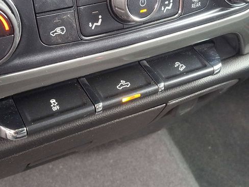 Used 2018 Chevrolet Silverado 1500 LT w/ All Star Edition image 23