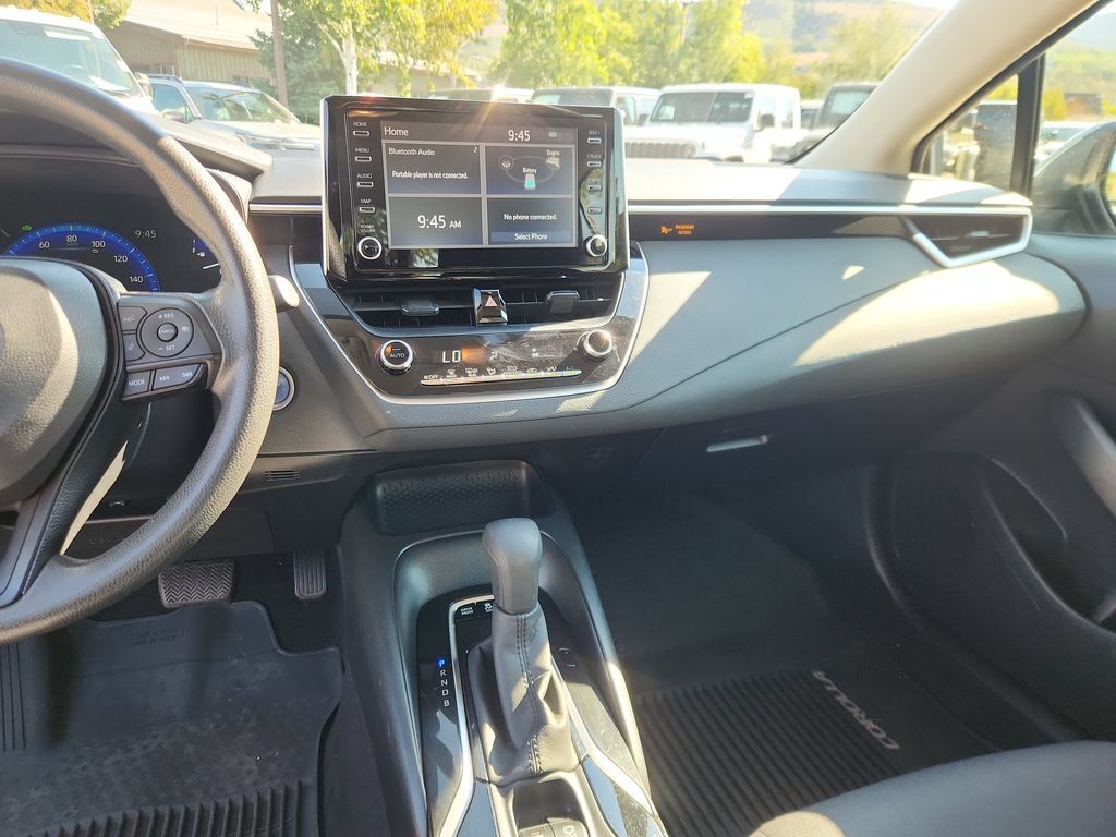 Used 2020 Toyota Corolla LE w/ Body Protection Package FWD image 17