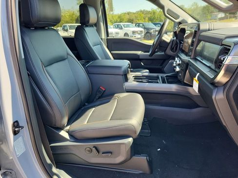 New 2026 Ford F350 Lariat w/ Black Appearance Package image 25