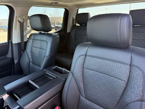 Used 2022 Toyota Tundra Limited image 13