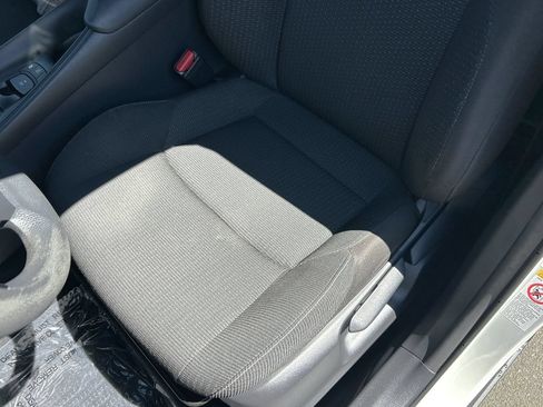 Used 2019 Toyota C-HR LE FWD image 15